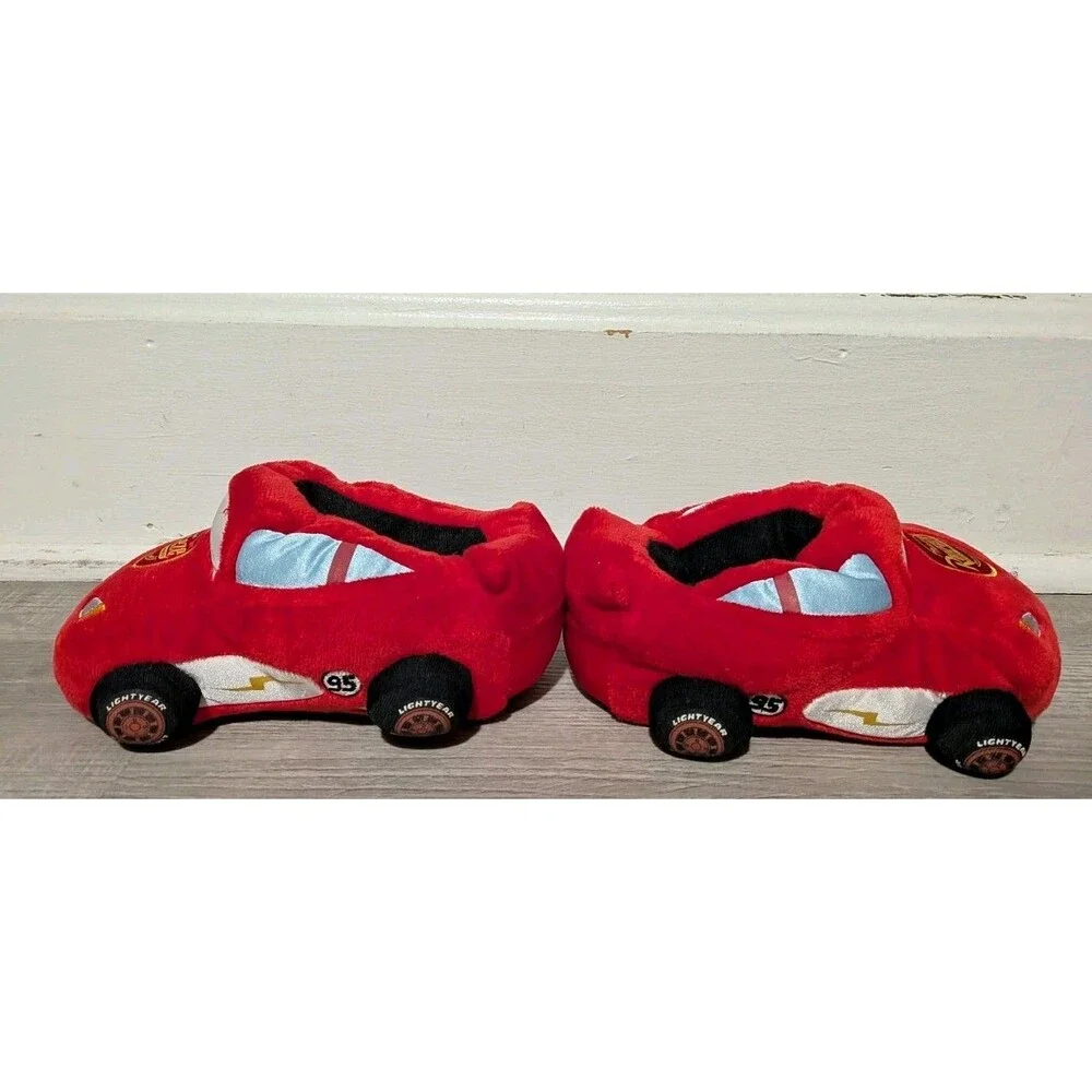 Disney Cars Lightning McQueen Slippers Boys Sz 13-1 Plush